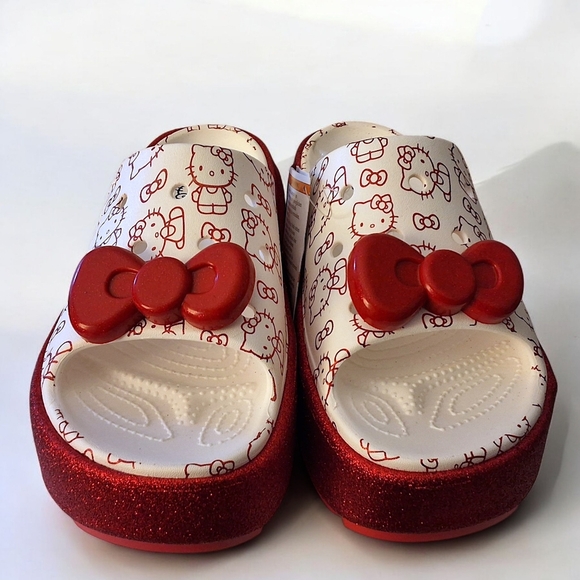 Hello Kitty x Crocs Stomp Slide Sandals – Limited Edition 2024 Size 9W - Picture 2 of 12